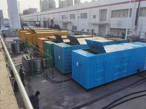 阿合奇380V和690V电压的电缆线相同吗？
